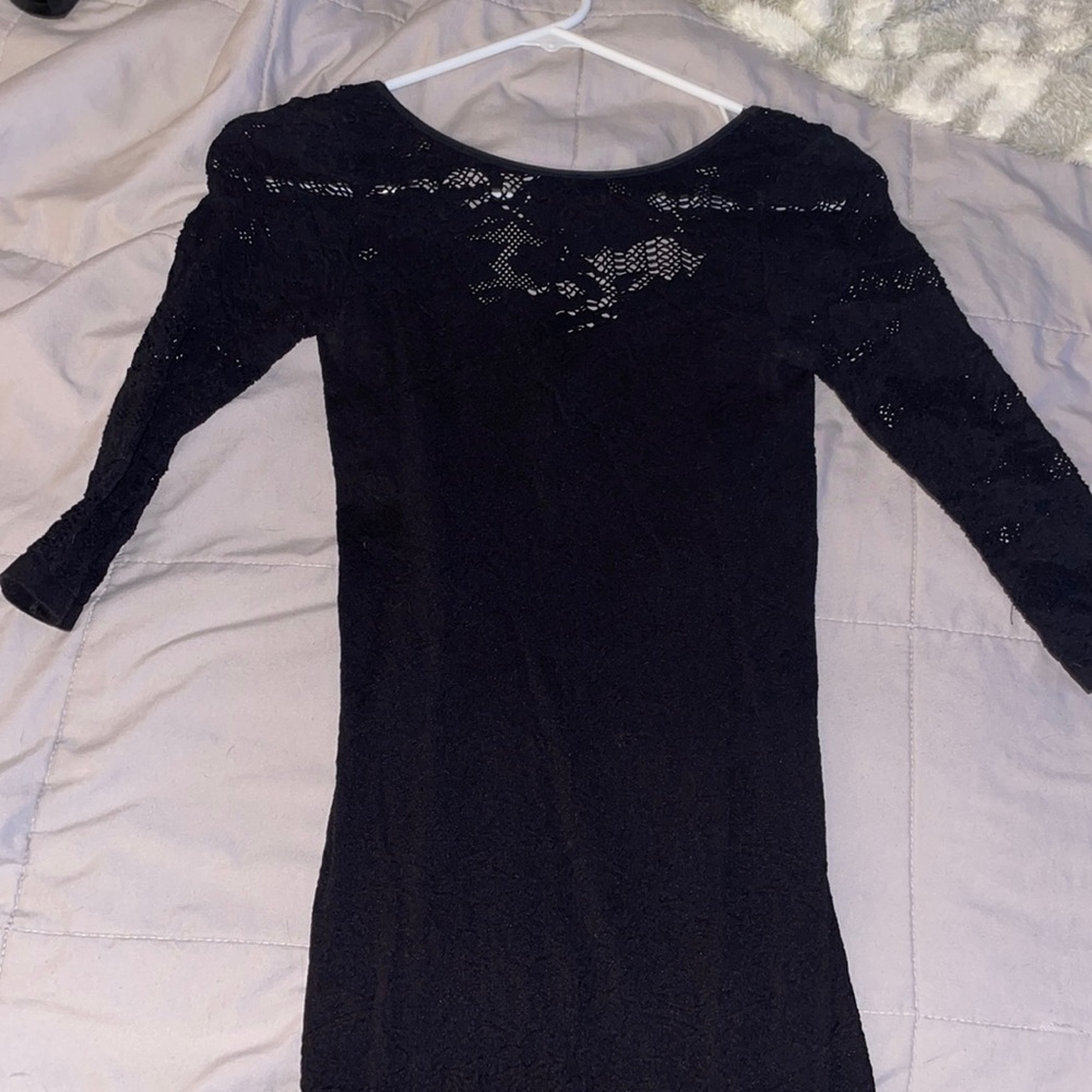Short bodycon black dress